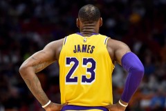 三方交易促成新星加盟，球队竞争力再升级，杜兰特联手前景看好